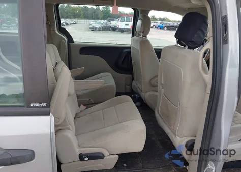 2013 Dodge Grand Caravan American Value Pkg z USA, uszkodzony, nr VIN 2C4RDGBG4DR662089